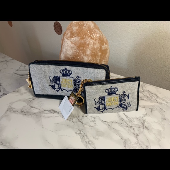 Juicy Couture key card holder and matching wallet - Picture 2 of 5